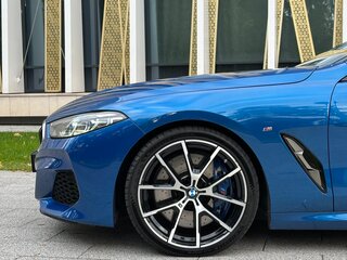 2018 BMW 8 серии M850i xDrive II (G14/G15/G16), синий, 6900000 рублей, вид 2