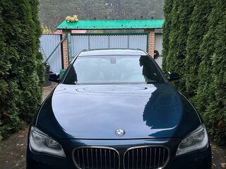 2013 BMW 7 серии Long 740Li xDrive V (F01/F02/F04) Рестайлинг, синий, 2700000 рублей, вид 4
