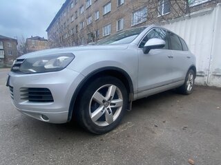 2013 Volkswagen Touareg II, серебристый, 2050000 рублей, вид 5