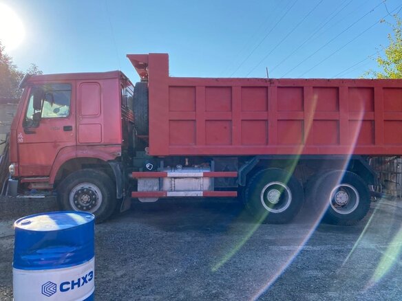 2008 Sinotruk Howo ZZ3327, красный, 2000000 рублей