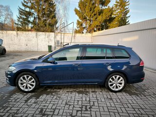 2017 Volkswagen Golf VII Рестайлинг, синий, 1550000 рублей, вид 5