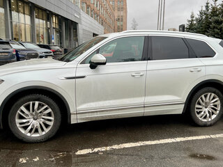 2021 Volkswagen Touareg III, белый, 8600000 рублей, вид 5