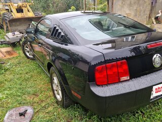 2008 Ford Mustang V, чёрный, 1990000 рублей, вид 3