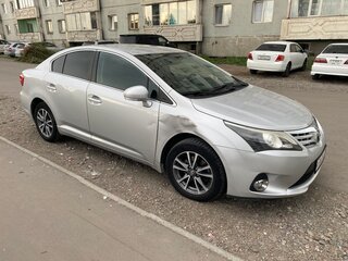 2011 Toyota Avensis III Рестайлинг, серебристый, 1100000 рублей, вид 2