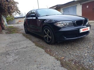 2009 BMW 1 серии 116i I (E81/E82/E87/E88) Рестайлинг, чёрный, 750000 рублей, вид 5