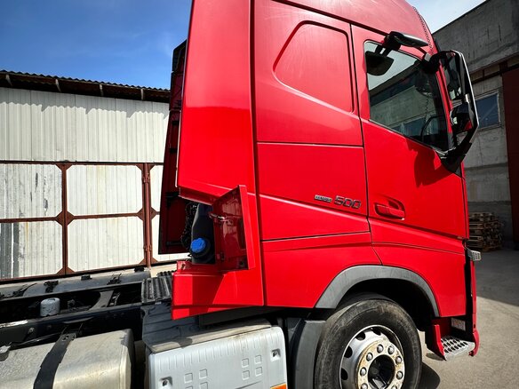 2017 Volvo FH, красный, 11399999 рублей - вид 19