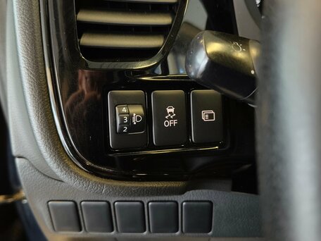 2019 Mitsubishi Outlander III Рестайлинг 3, чёрный, 1833000 рублей, вид 5