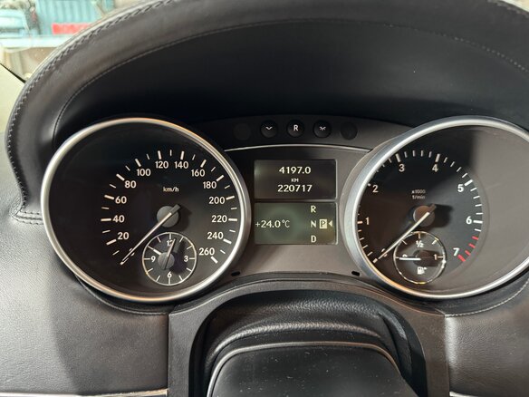 2008 Mercedes-Benz GL-Класс 500 I (X164), чёрный, 2700000 рублей - вид 15