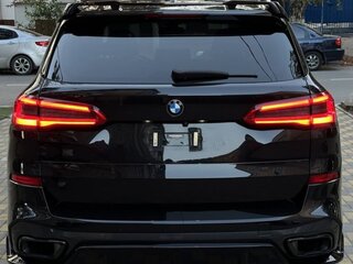 2019 BMW X5 30d IV (G05/G18), чёрный, 6100000 рублей, вид 5