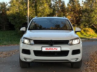 2012 Volkswagen Touareg II, белый, 2650000 рублей, вид 2