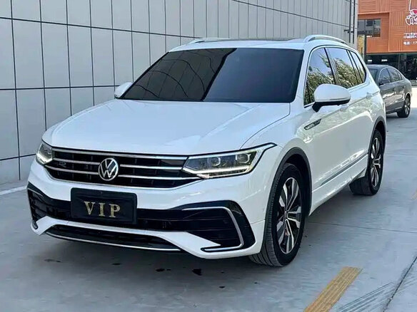 2022 Volkswagen Tiguan Allspace II Рестайлинг, белый, 1945500 рублей