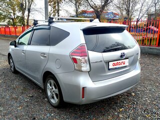 2015 Toyota Prius Alpha I (ZVW40/41) Рестайлинг, серебристый, 1550000 рублей, вид 4