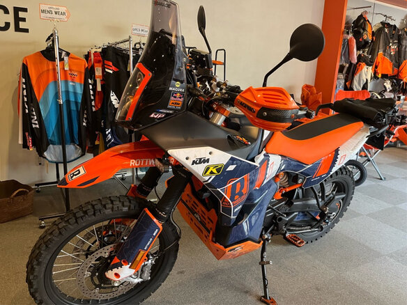 2023 KTM 890 Adventure R, белый, 1350000 рублей - вид 3