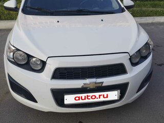 2013 Chevrolet Aveo II, белый, 650000 рублей, вид 1