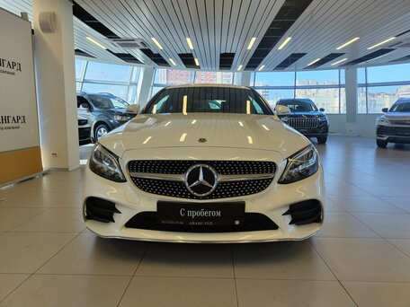 2018 Mercedes-Benz C-Класс 200 IV (W205) Рестайлинг, белый, 3340000 рублей, вид 3