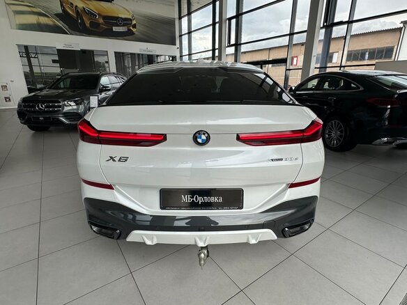2024 BMW X6 30d III (G06) Рестайлинг, белый, 15500000 рублей - вид 5