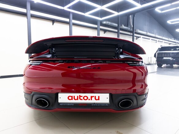 2022 Porsche 911 Carrera 4S VIII (992), красный, 11500000 рублей - вид 7