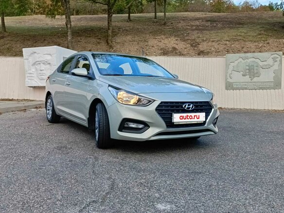 2019 Hyundai Solaris II, бежевый, 1999900 рублей - вид 3