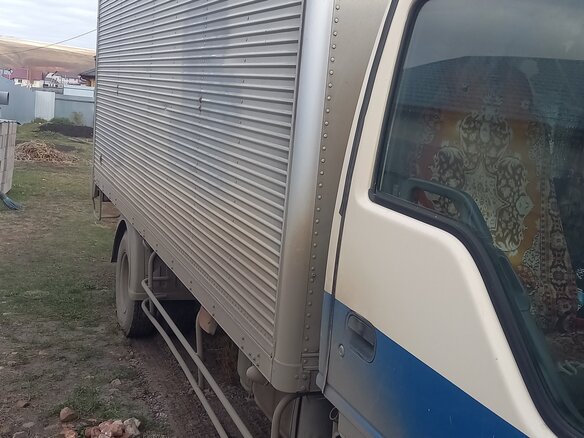 1999 Isuzu Elf (N-series), синий, 1100000 рублей - вид 2