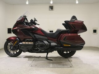 2025 Honda GL 1800 Gold Wing, красный, 2740000 рублей, вид 1