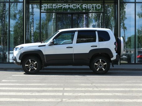 2023 Lada (ВАЗ) Niva Travel I, белый, 970000 рублей, вид 2