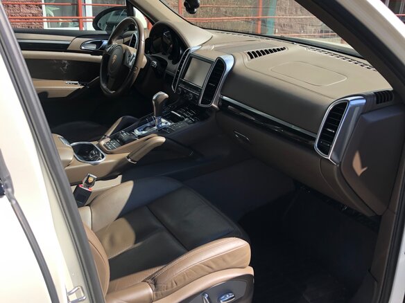 2010 Porsche Cayenne II (958), белый, 2300000 рублей - вид 6