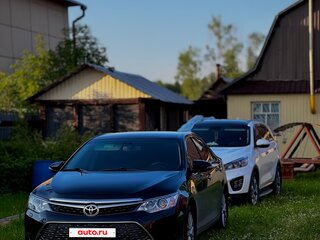2015 Toyota Camry VII (XV50) Рестайлинг, чёрный, 2630000 рублей, вид 3