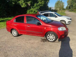 2006 Chevrolet Aveo I Рестайлинг, красный, 300000 рублей, вид 3