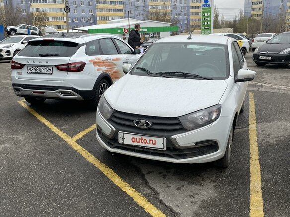 2023 Lada (ВАЗ) Granta I Рестайлинг, белый, 990000 рублей - вид 1