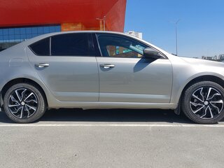 2019 Skoda Octavia III (A7) Рестайлинг, бежевый, 1510000 рублей, вид 4