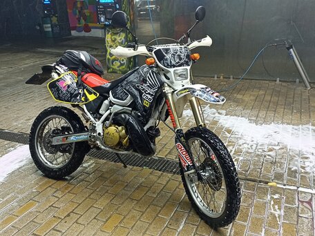 1997 Honda CRM 250, белый, 275000 рублей, вид 5