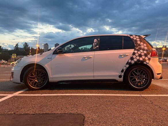 2011 Volkswagen Golf GTI VI, белый, 1230000 рублей - вид 25