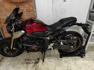 2019 Honda CB 650R, красный, 1199999 рублей, вид 2