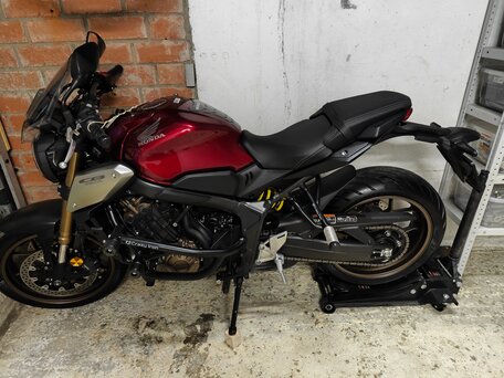 2019 Honda CB 650R, красный, 1199999 рублей, вид 2