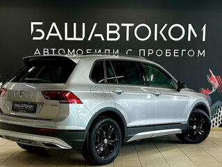 2019 Volkswagen Tiguan II, серебристый, 2480000 рублей, вид 4