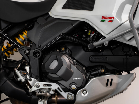 2022 Ducati DesertX, белый, 1200000 рублей - вид 11
