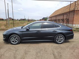 2020 Hyundai Sonata VIII (DN8), серый, 2999999 рублей, вид 5