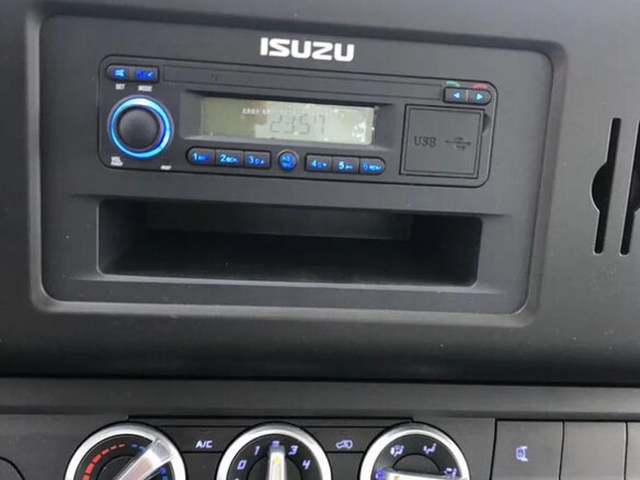 2023 Isuzu Elf (N-series), белый, 4290000 рублей - вид 8