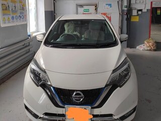 2016 Nissan Note e-Power II Рестайлинг, белый, 1300000 рублей, вид 1