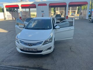 2016 Hyundai Solaris I Рестайлинг, белый, 1250000 рублей, вид 1