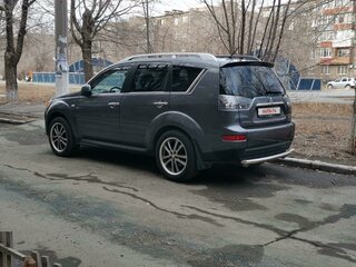2008 Mitsubishi Outlander II, серый, 1350000 рублей, вид 3
