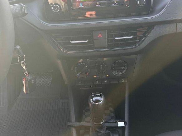 2020 Skoda Rapid II, белый, 1900000 рублей - вид 8