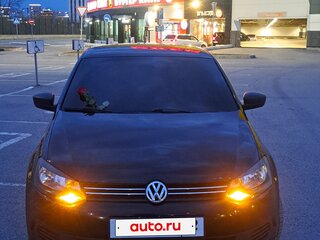 2014 Volkswagen Polo V, чёрный, 800000 рублей, вид 3