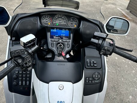 2013 Honda GL 1800 Gold Wing, белый, 1650000 рублей, вид 5