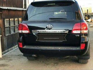 2010 Toyota Land Cruiser 200 Series, чёрный, 4200000 рублей, вид 4
