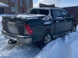 2016 Toyota Hilux VIII, чёрный, 2850000 рублей, вид 3