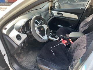 2012 Chevrolet Cruze I, белый, 700000 рублей, вид 4