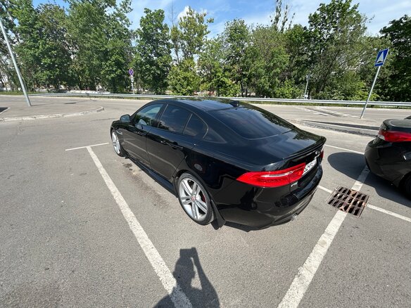 2015 Jaguar XE S I, чёрный, 1900000 рублей - вид 5