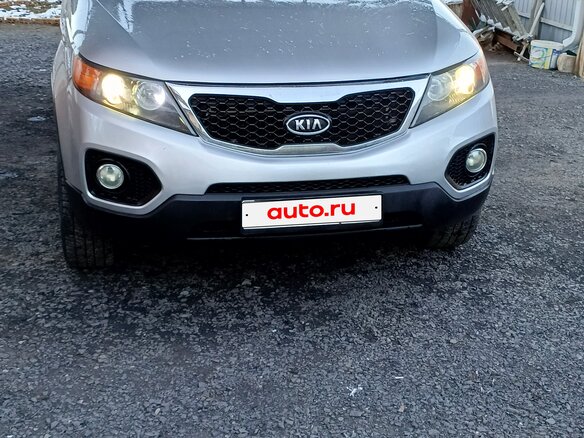 2011 Kia Sorento II, серебристый, 1570000 рублей - вид 1