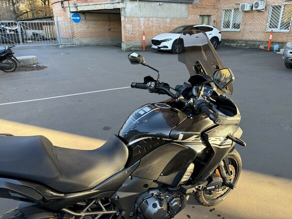 2020 Kawasaki Versys 1000, чёрный, 1350000 рублей - вид 2